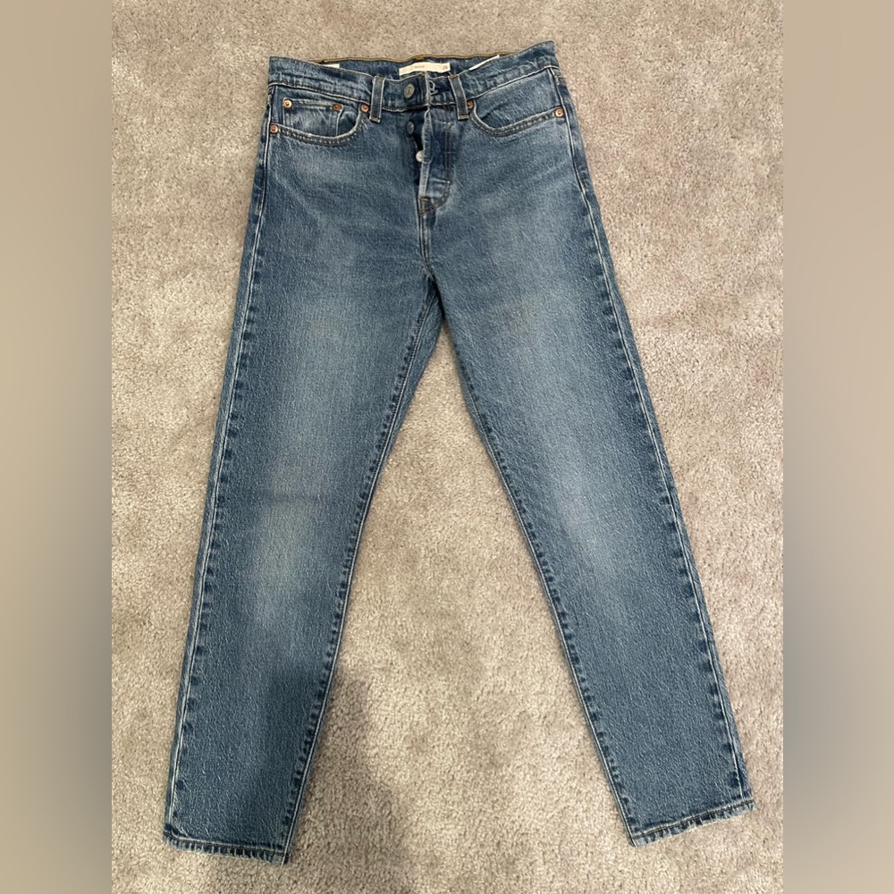 NWOT Levi’s Wedgie Jeans